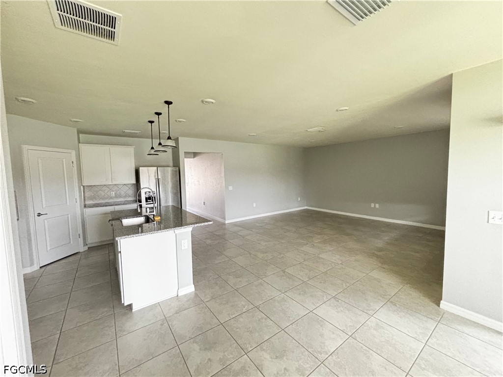 16056 Enclaves Cove Drive North Fort Myers FL 33917 2026007555 image3
