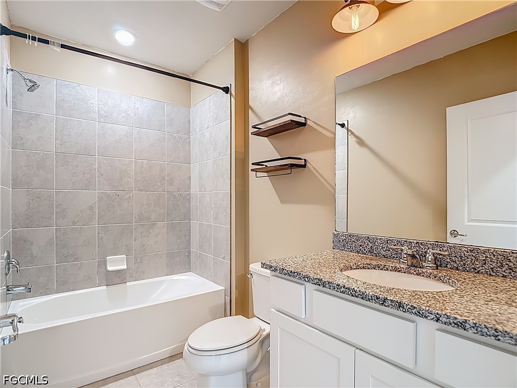 16056 Enclaves Cove Drive North Fort Myers FL 33917 2026018899 image40