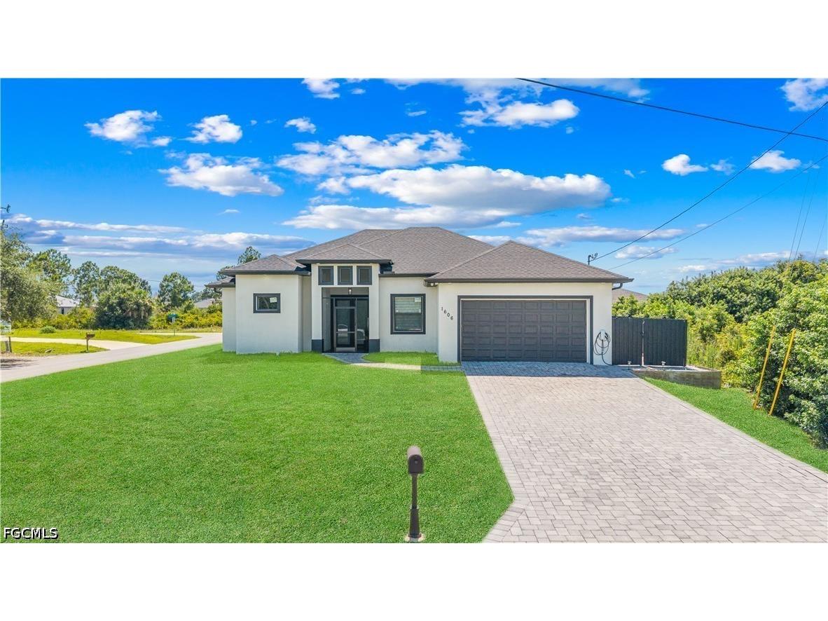 1606 Beth Avenue S Lehigh Acres FL 33976 2026028485 image1