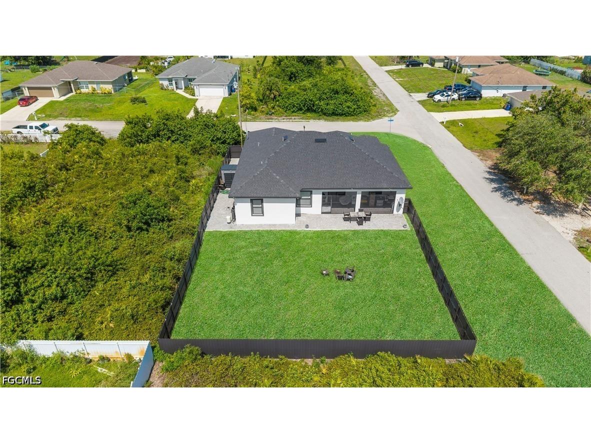 1606 Beth Avenue S Lehigh Acres FL 33976 2026028485 image4
