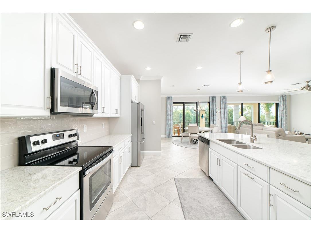 1606 Oceania Drive S #202 Naples FL 34113 225079082 image5