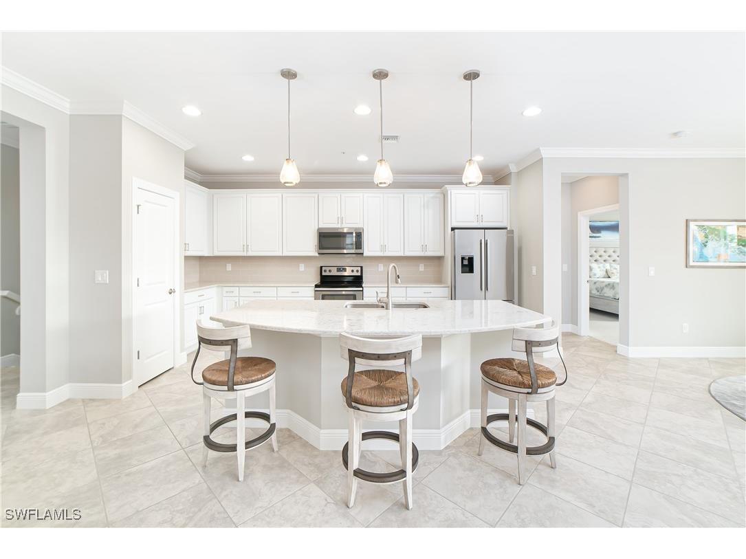 1606 Oceania Drive S #202 Naples FL 34113 225079082 image6