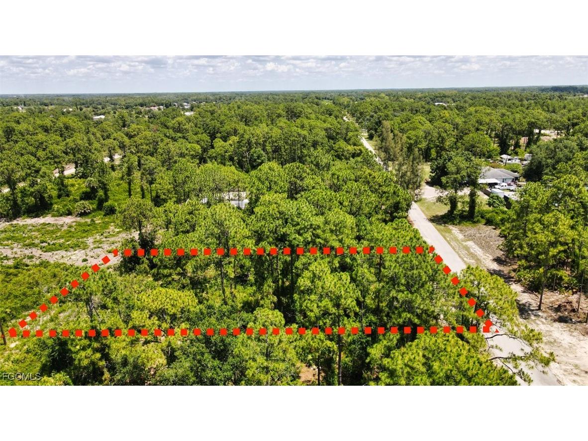 1607 Clark Avenue Lehigh Acres FL 33972 2025017748 image4