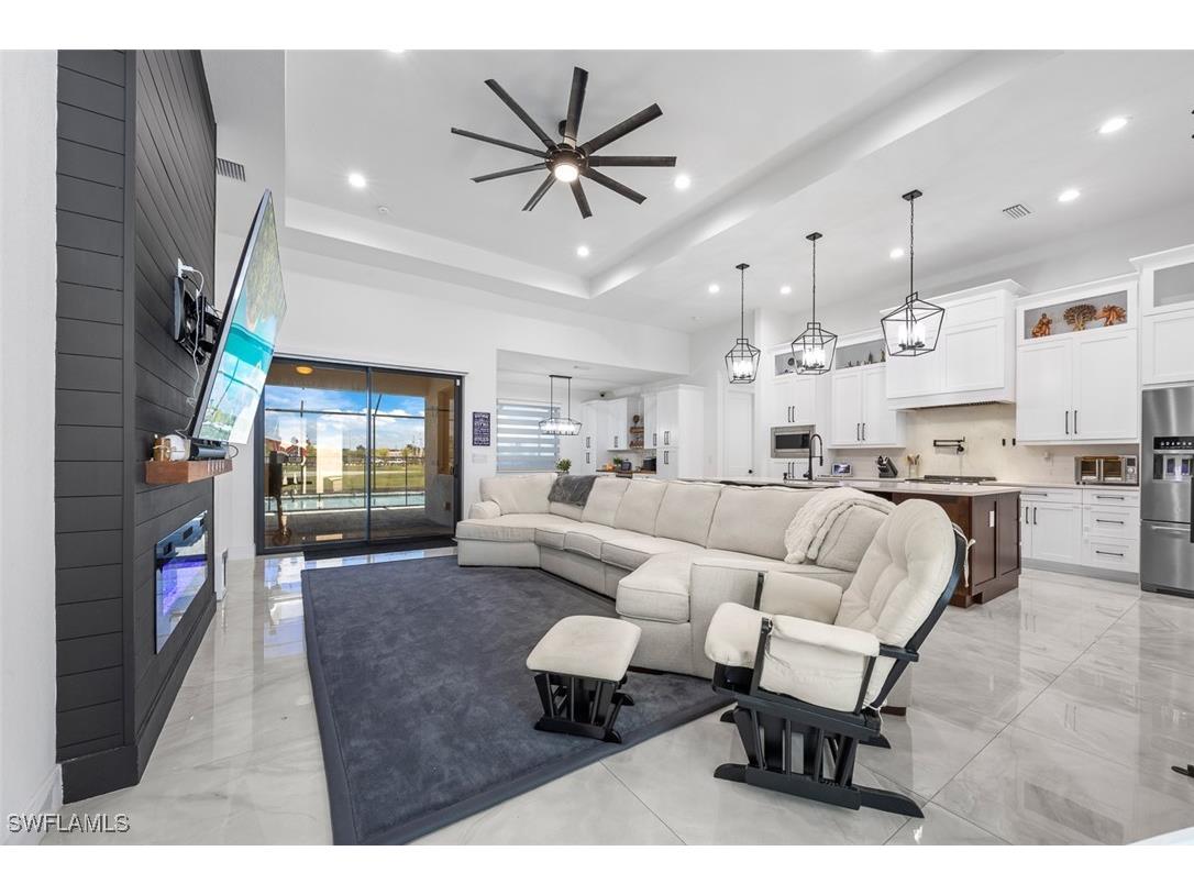 1607 NE 23rd Street Cape Coral FL 33909 225072337 image4