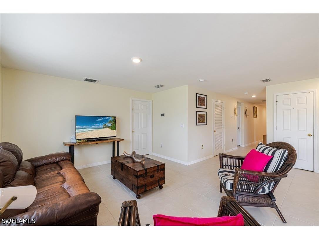 1607 NE 35th Lane Cape Coral FL 33909 226017037 image13