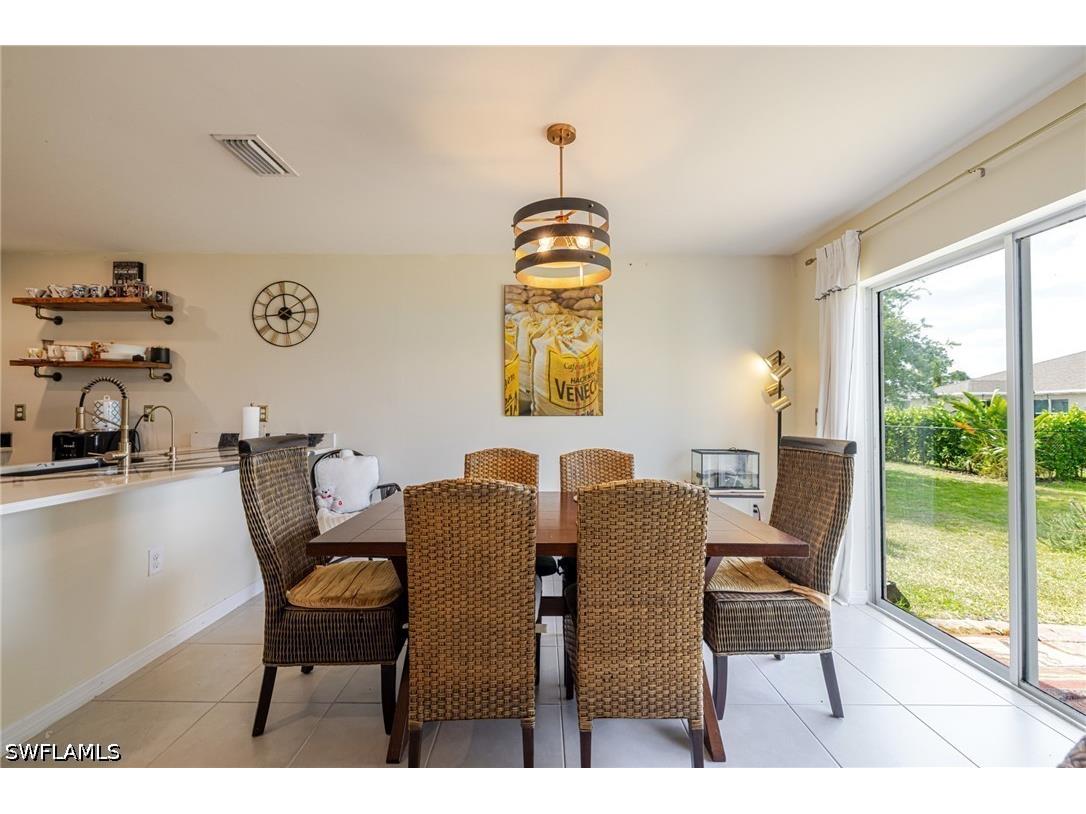 1607 NE 35th Lane Cape Coral FL 33909 226017037 image4