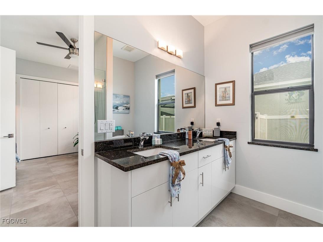 1607 NW 38th Avenue Cape Coral FL 33993 2025012404 image16