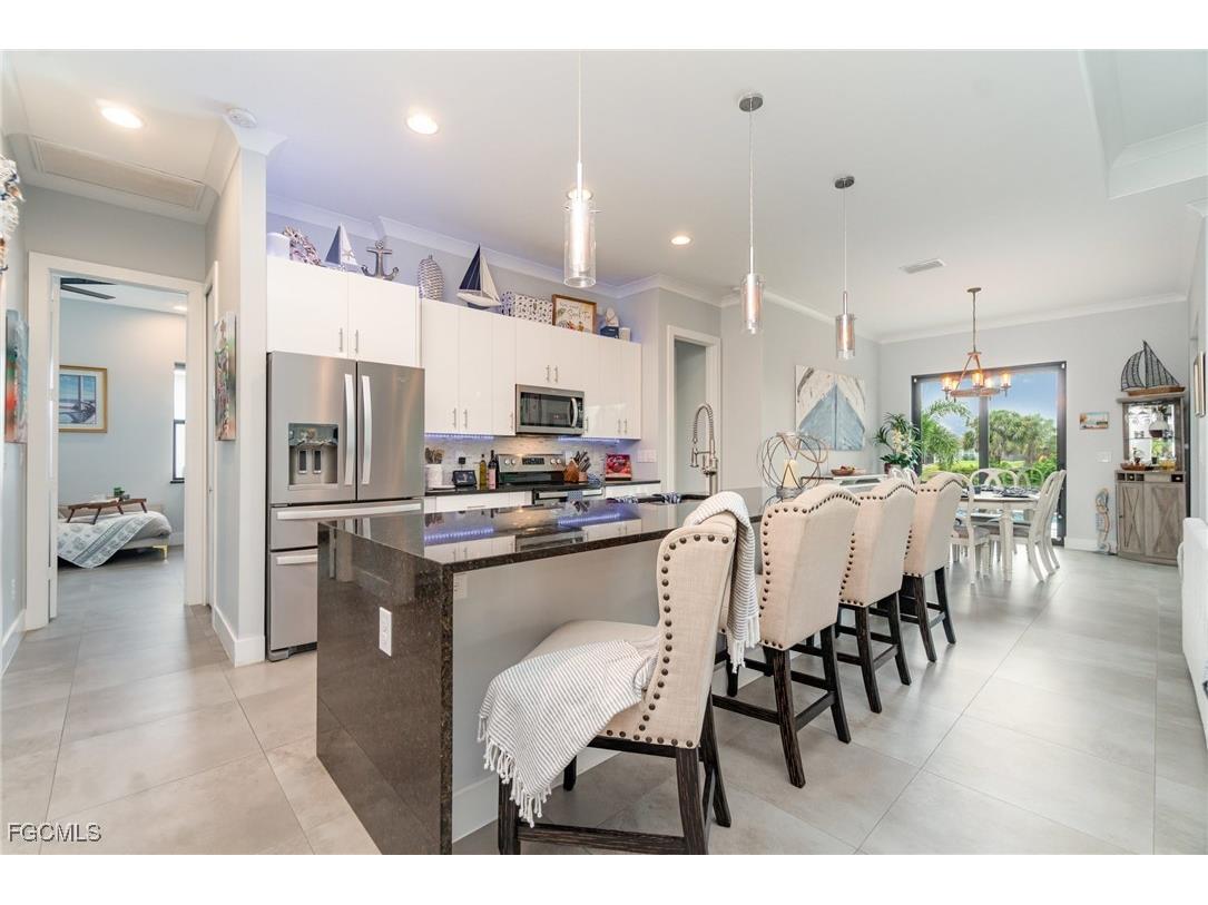 1607 NW 38th Avenue Cape Coral FL 33993 2025012404 image7