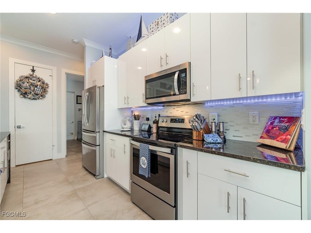 1607 NW 38th Avenue Cape Coral FL 33993 2025012404 image9