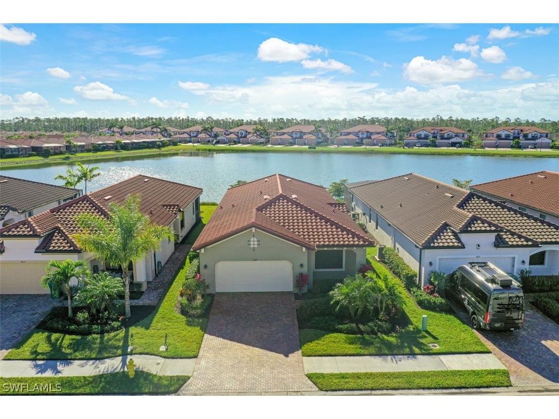 1607 Santiago Circle Naples FL 34113 223009918 image1