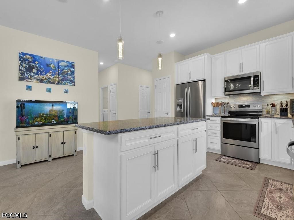 16072 Palmetto Prairie Drive Alva FL 33920 2026017857 image8