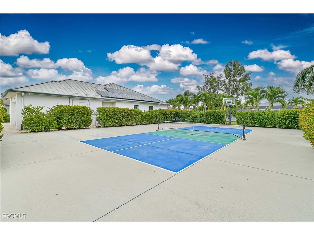1608 Beach Parkway W Cape Coral FL 33914 2026002101 image11