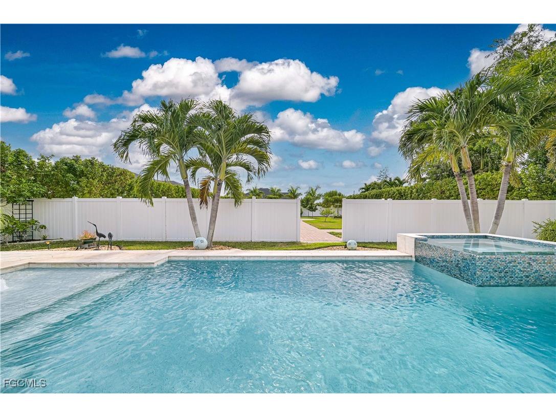 1608 Beach Parkway W Cape Coral FL 33914 2026002101 image13