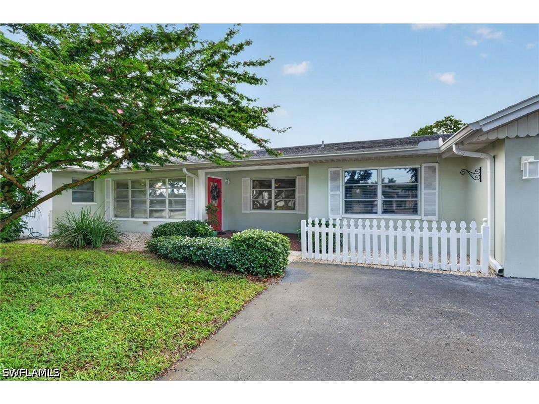 1608 Crayton Road Naples FL 34102 226023942 image10