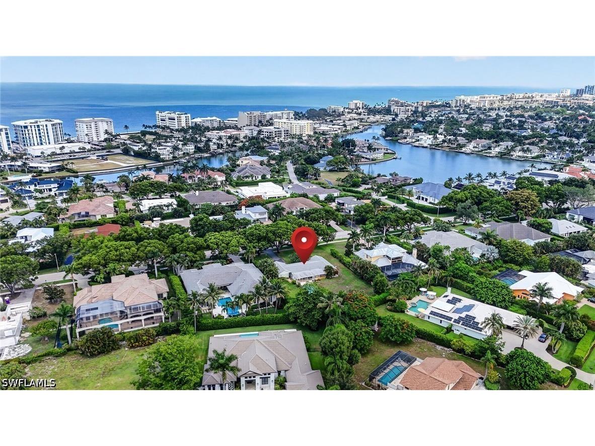 1608 Crayton Road Naples FL 34102 226023942 image4