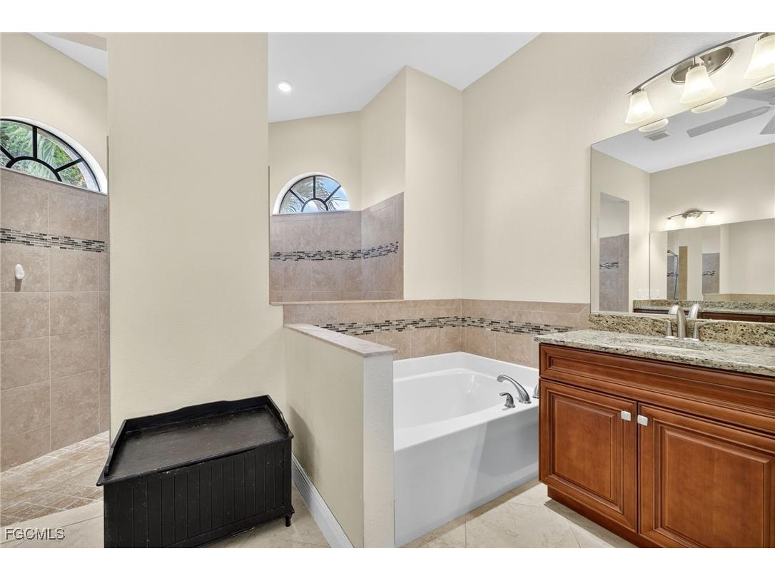 1608 NW 36th Avenue Cape Coral FL 33993 2025003511 image16