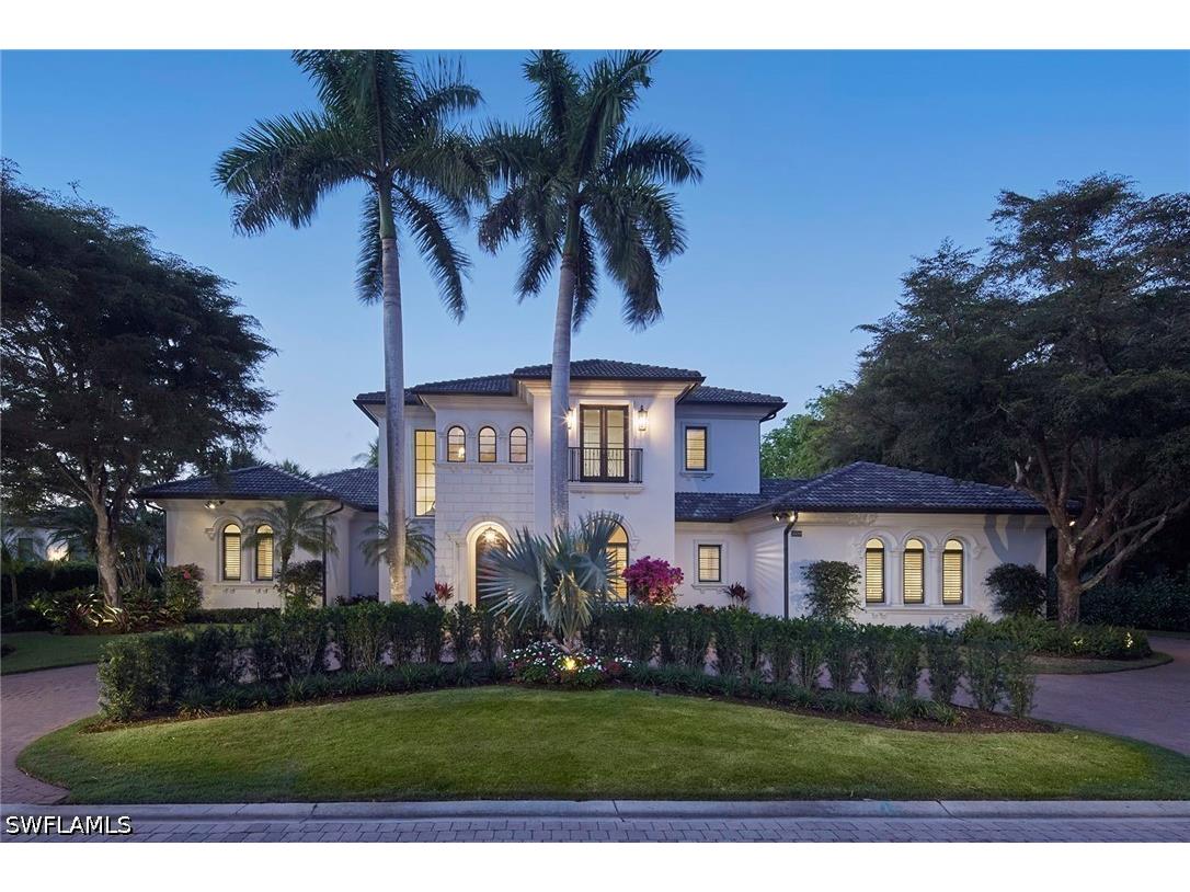 1609 Chinaberry Way Naples FL 34105 225075484 image2
