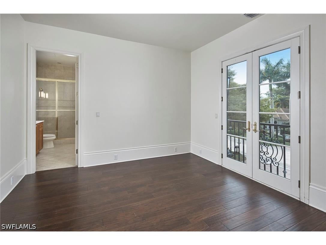1609 Chinaberry Way Naples FL 34105 225075484 image20