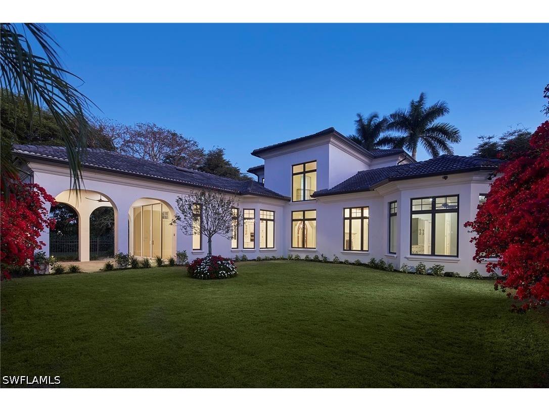 1609 Chinaberry Way Naples FL 34105 225075484 image40