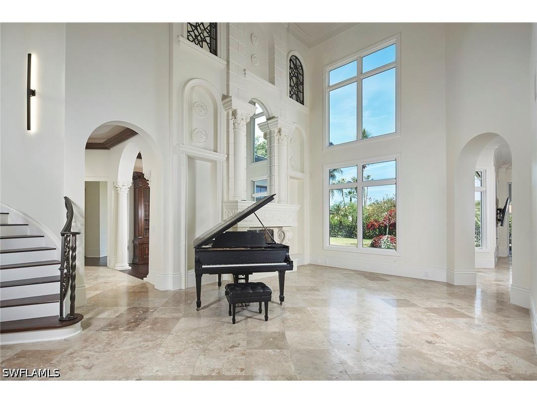 1609 Chinaberry Way Naples FL 34105 225075484 image5