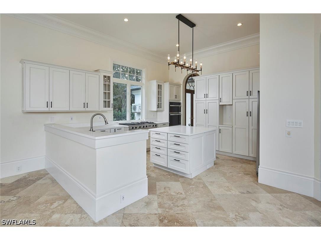 1609 Chinaberry Way Naples FL 34105 225075484 image7