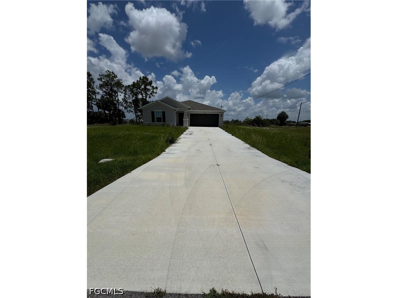 1609 NE 33rd Terrace Cape Coral FL 33909 2026026798 image1