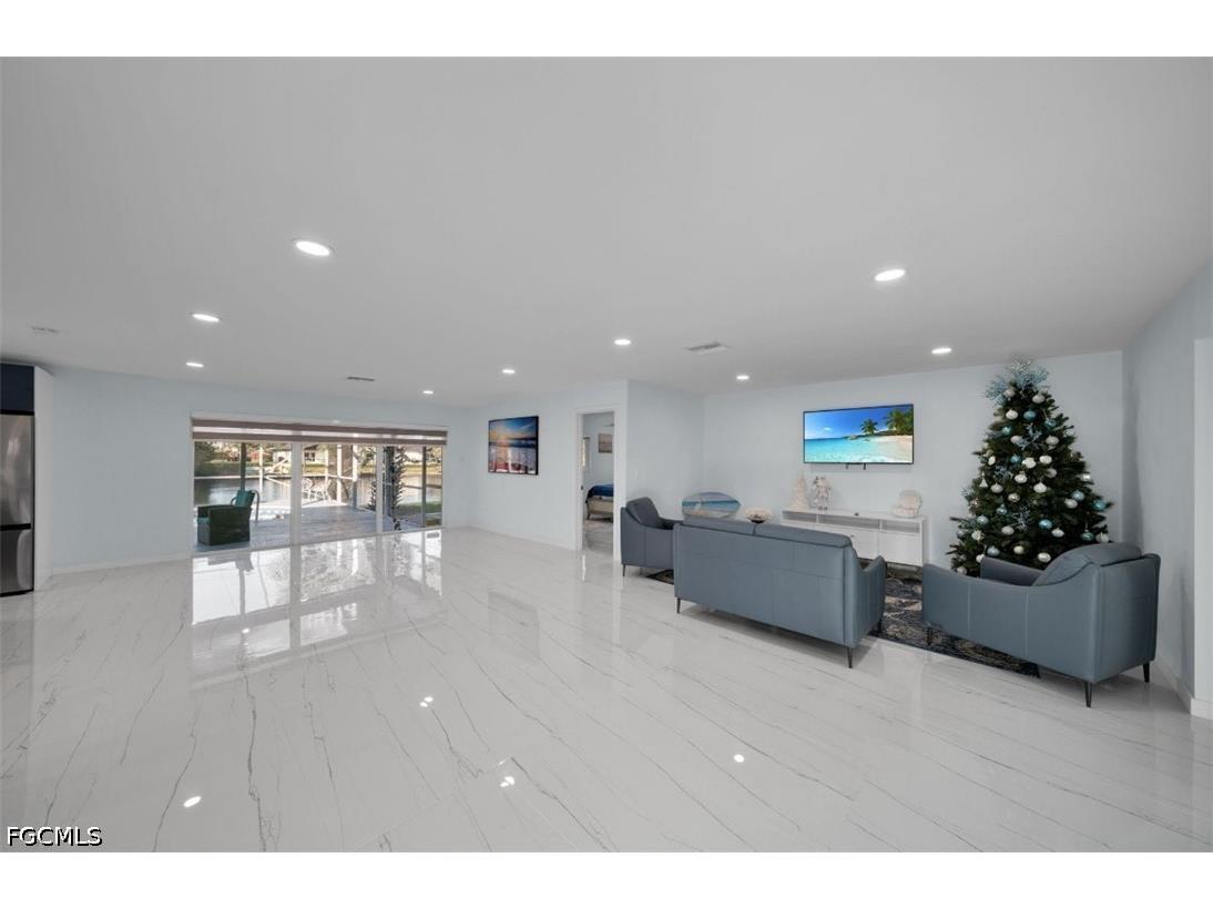 1609 SE 41st Street Cape Coral FL 33904 2026017220 image2