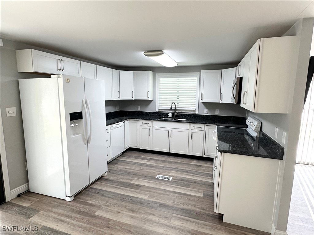 16091 Siesta Drive Fort Myers FL 33908 225051750 image8