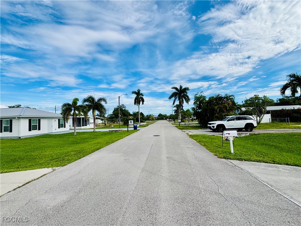 16091 Siesta Drive Fort Myers FL 33908 2025004688 image20