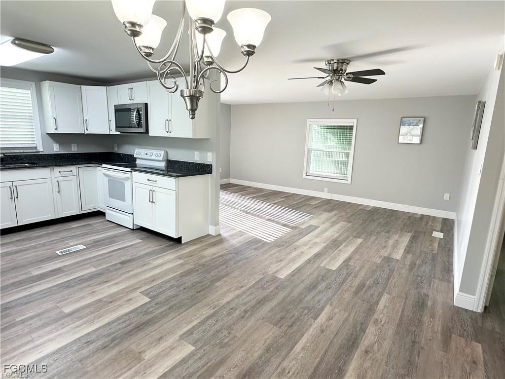 16091 Siesta Drive Fort Myers FL 33908 2025004688 image4