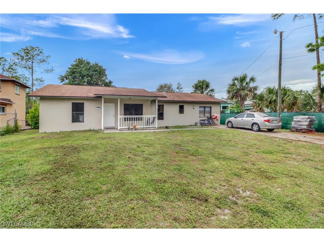 161 12th Street SE Naples FL 34117 224000070 image1