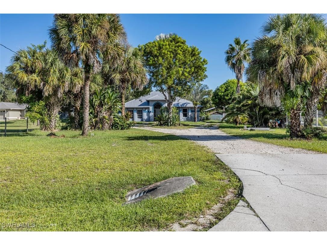 161 18th Avenue NE Naples FL 34120 225073132 image1