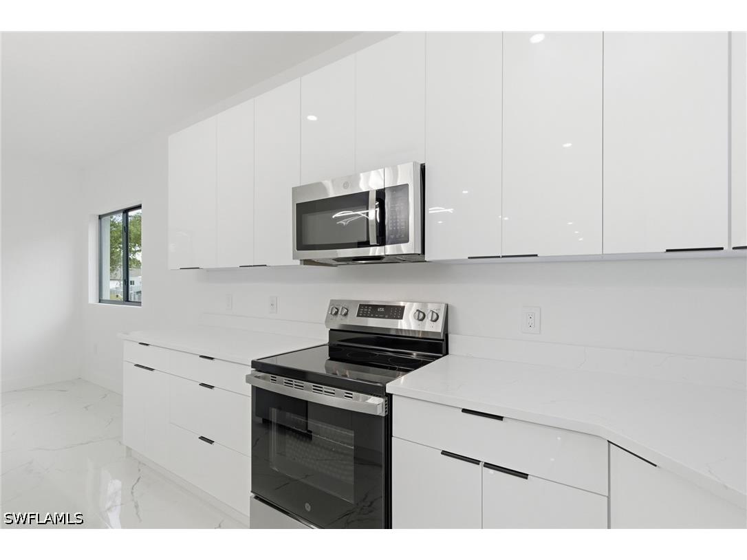 161 Blackstone Drive Fort Myers FL 33913 226021094 image7