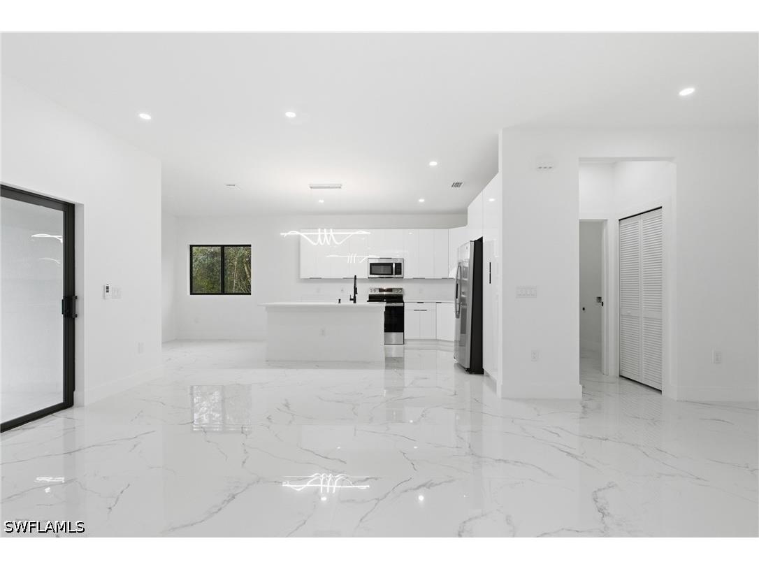 161 Blackstone Drive Fort Myers FL 33913 226021094 image9