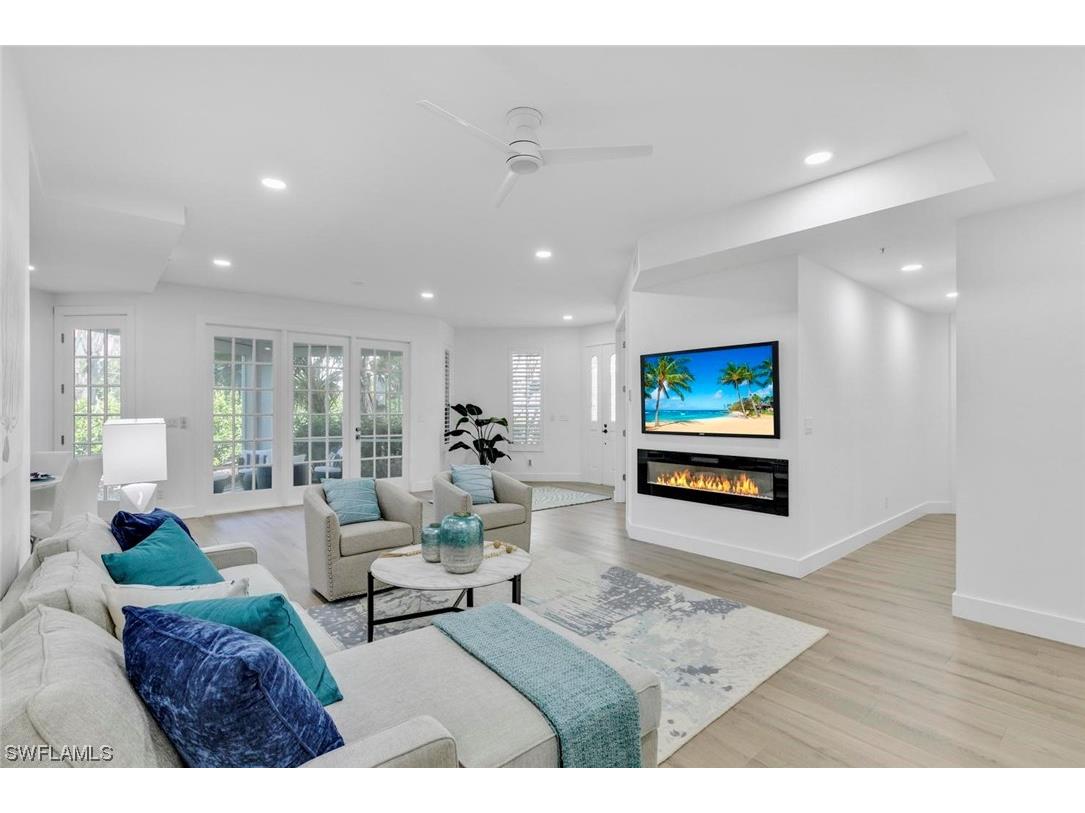 161 Colonade Circle Naples FL 34103 223070440 image1