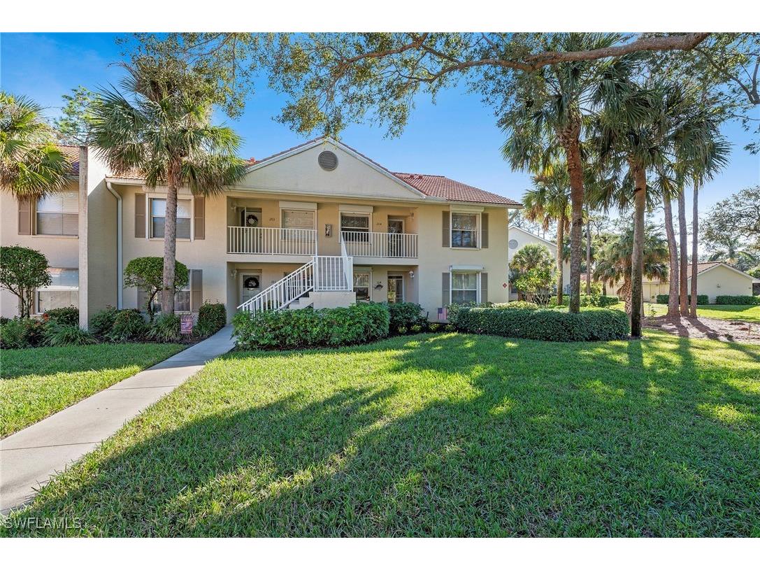 161 Robin Hood Circle #2-104 Naples FL 34104 224095658 image1