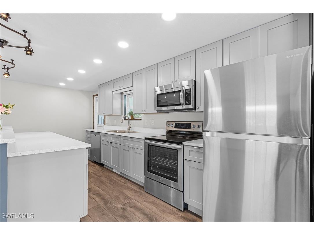 161 W Hampton Drive Fort Myers FL 33908 225072151 image12