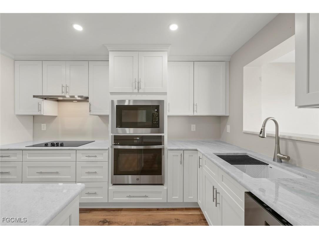 1610 Middle Gulf Drive #C2 Sanibel FL 33957 2025019809 image17