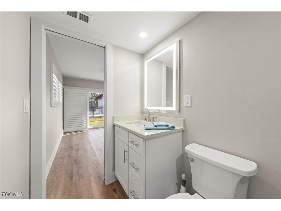 1610 Middle Gulf Drive #C2 Sanibel FL 33957 2025019809 image36