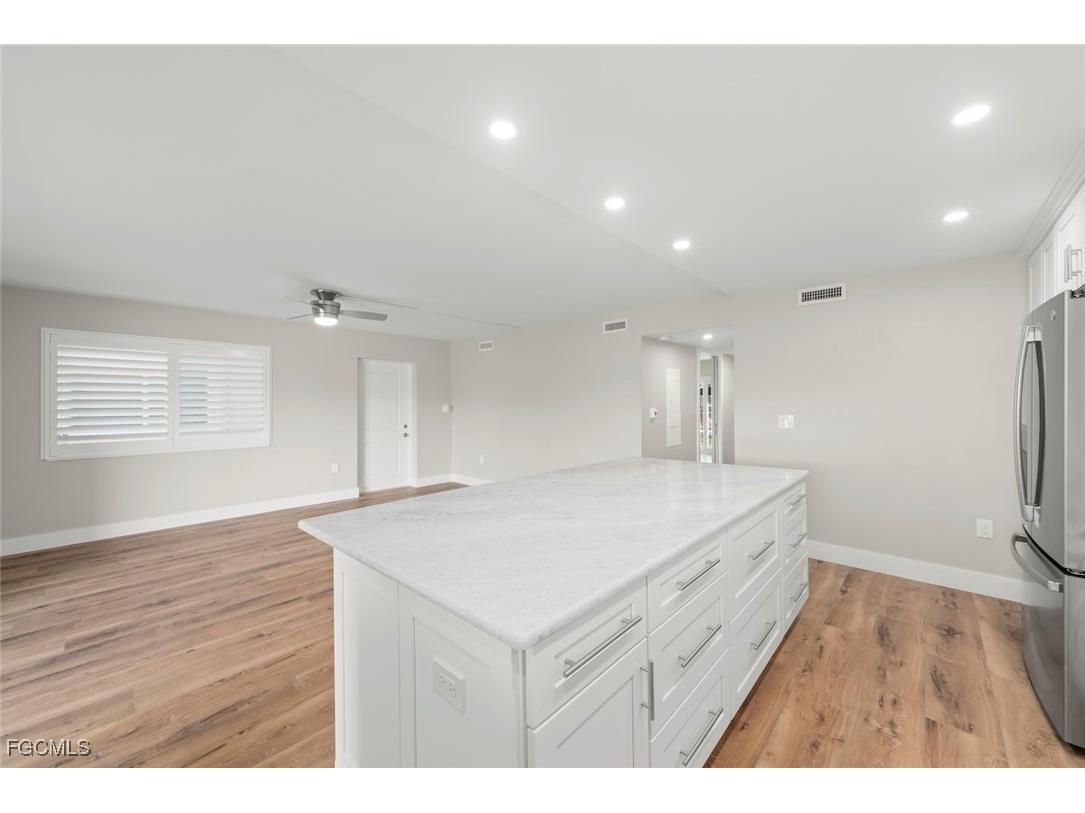 1610 Middle Gulf Drive #C2 Sanibel FL 33957 2025019809 image7