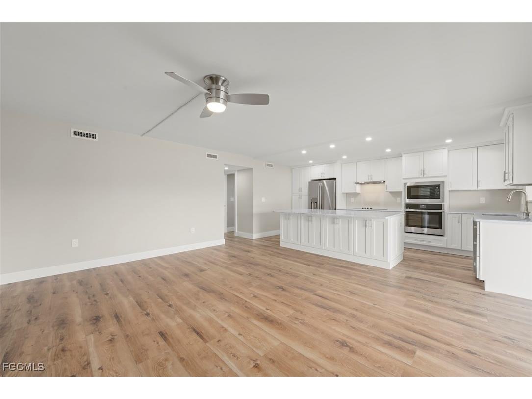 1610 Middle Gulf Drive #C2 Sanibel FL 33957 2025019809 image8