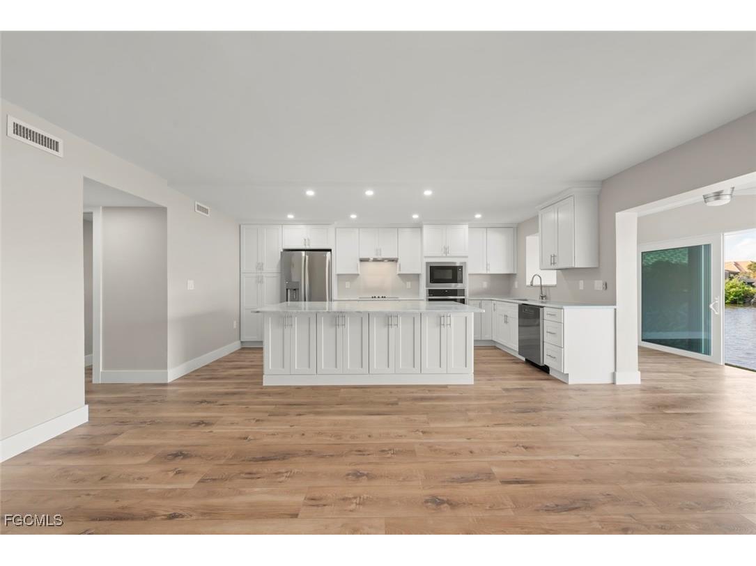 1610 Middle Gulf Drive #C2 Sanibel FL 33957 2025019809 image9