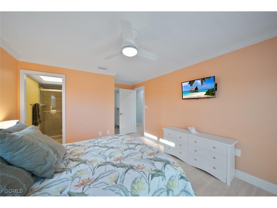 1610 Middle Gulf Drive #D5 Sanibel FL 33957 2025019796 image30