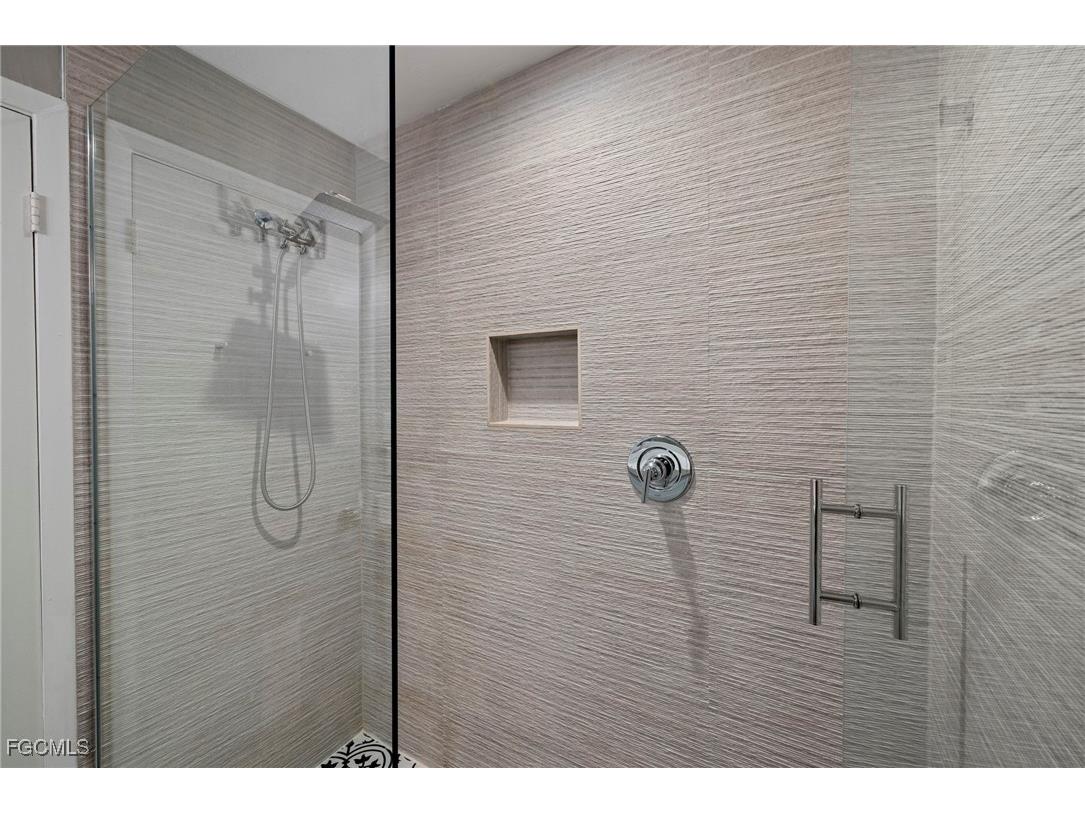 1610 Middle Gulf Drive #F7 Sanibel FL 33957 2025014199 image24