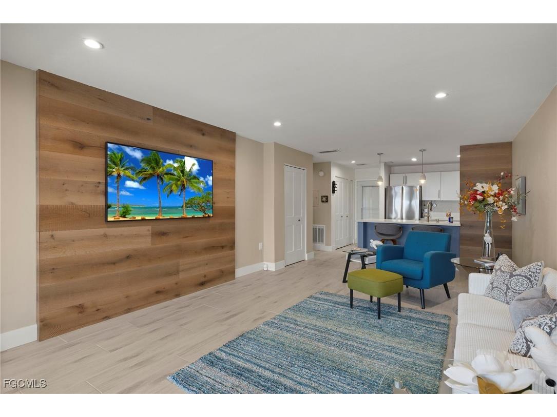 1610 Middle Gulf Drive #F7 Sanibel FL 33957 2025014199 image6