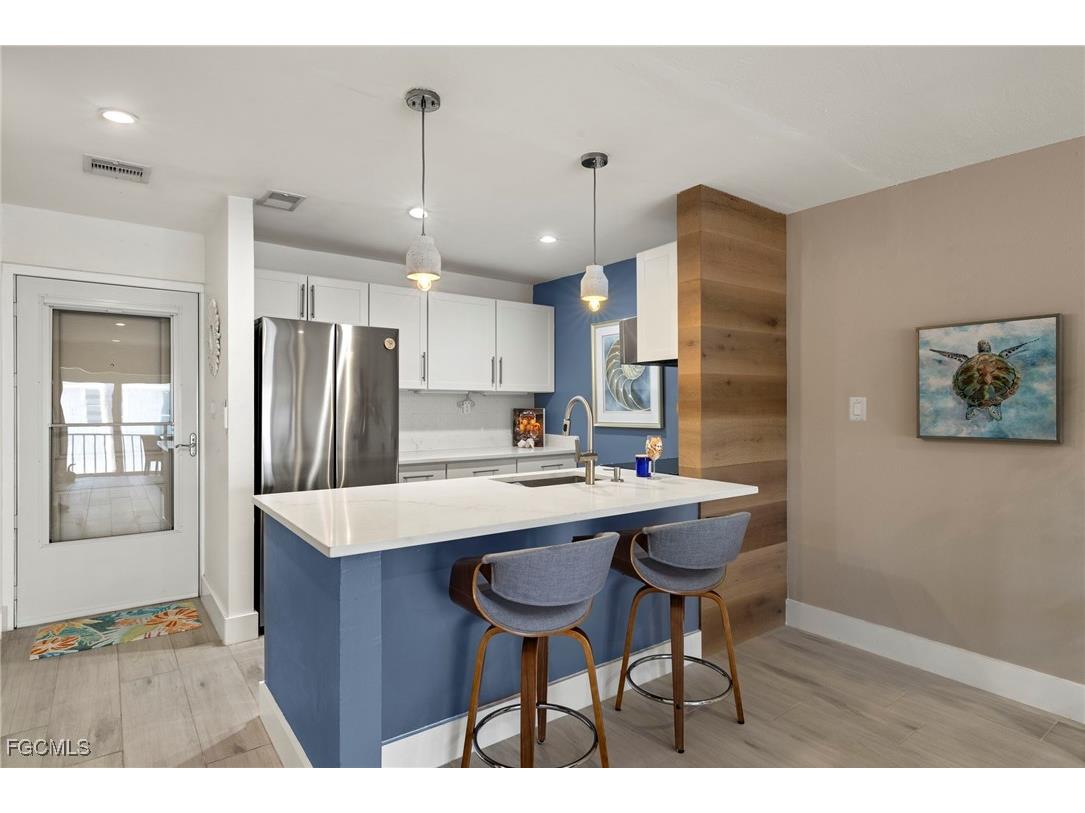 1610 Middle Gulf Drive #F7 Sanibel FL 33957 2025014199 image9