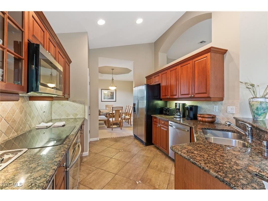 16107 Mount Abbey Way #202 Fort Myers FL 33908 2025006945 image5