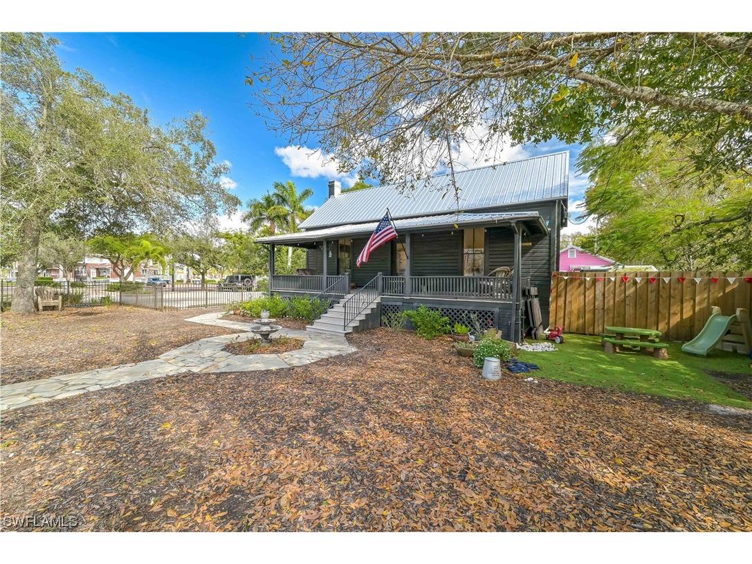 1611 Fowler Street Fort Myers FL 33901 224009712 image1