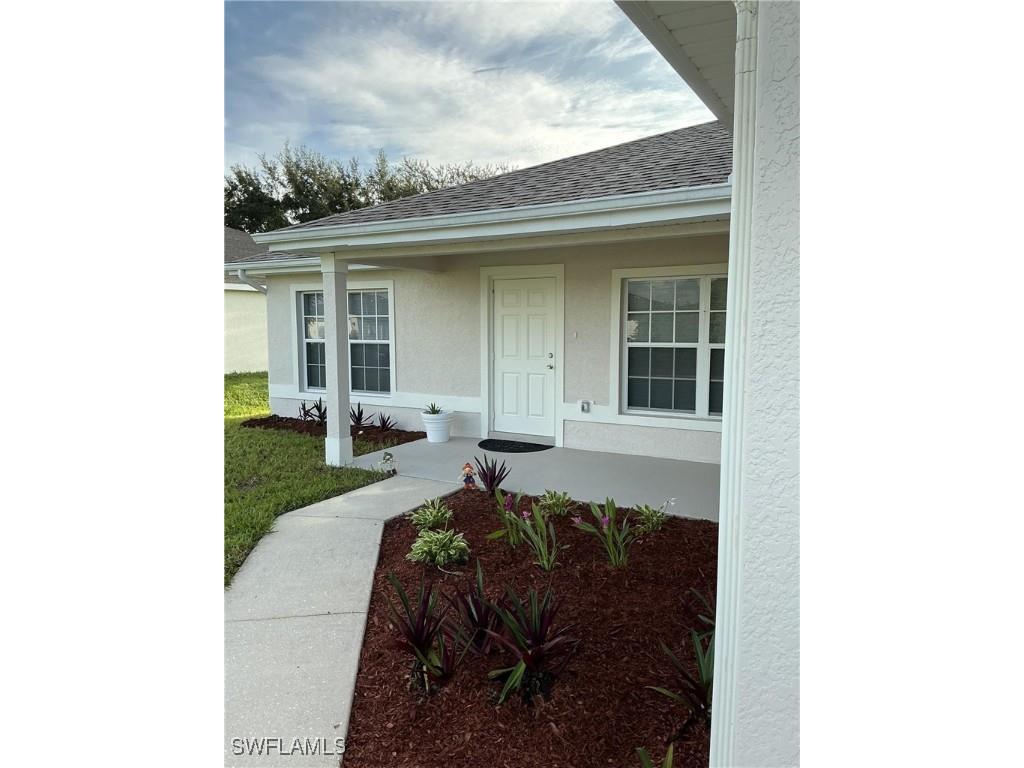 1611 Loraine Avenue S Lehigh Acres FL 33976 224076513 image1