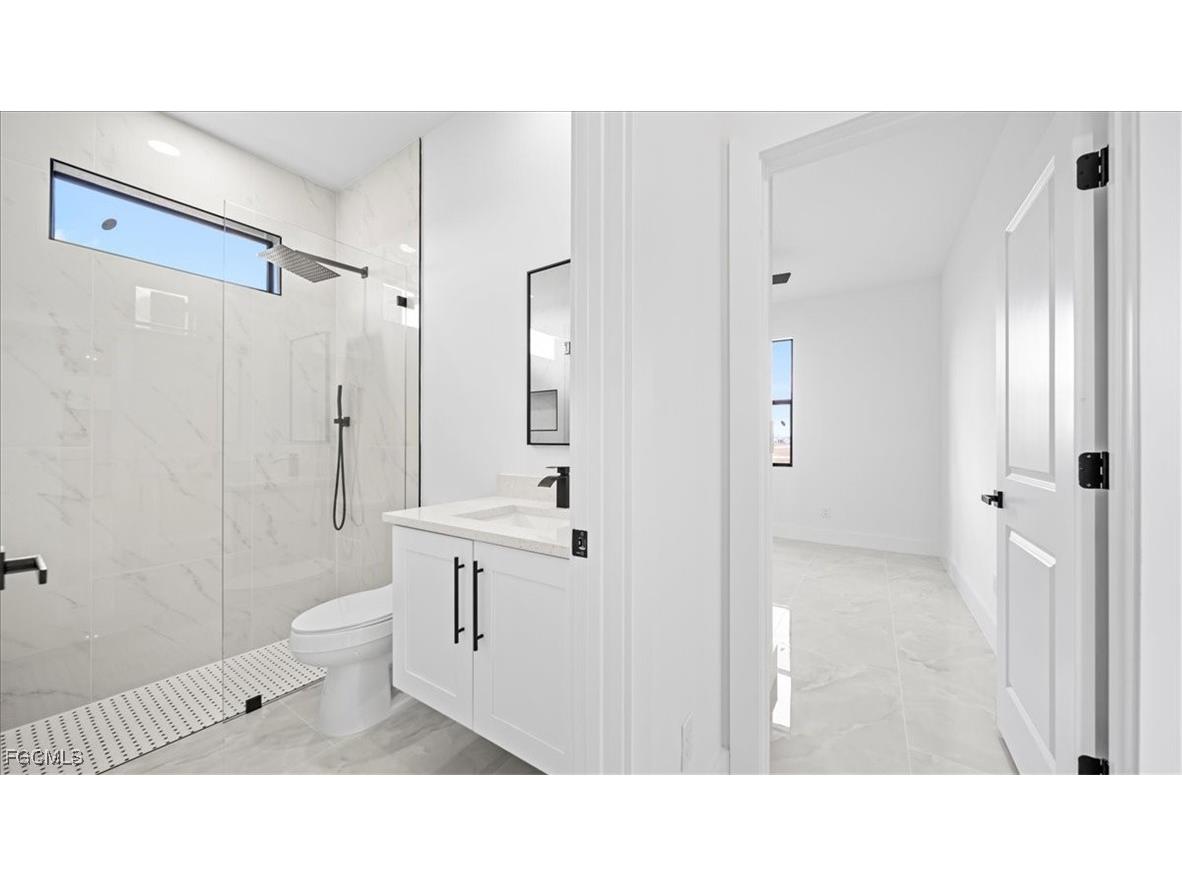 1612 NE 6th Place Cape Coral FL 33909 2026000563 image16